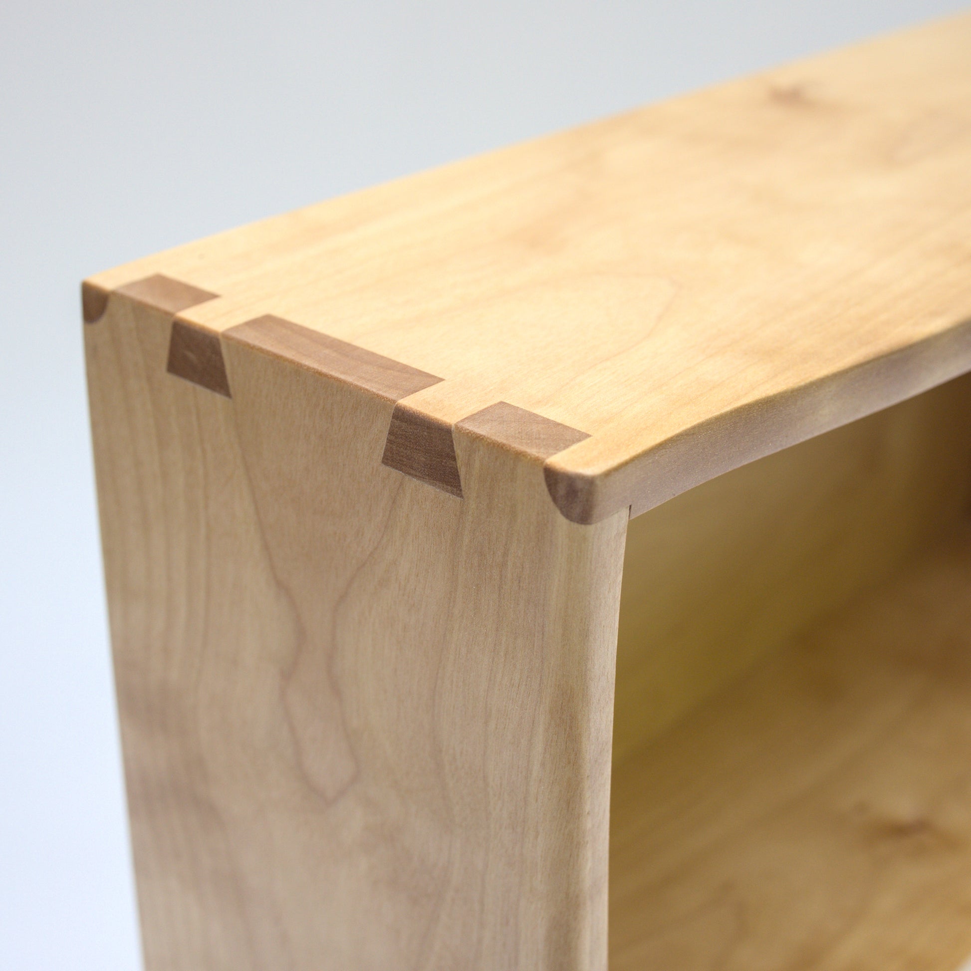 designer dovetail with cove in birch