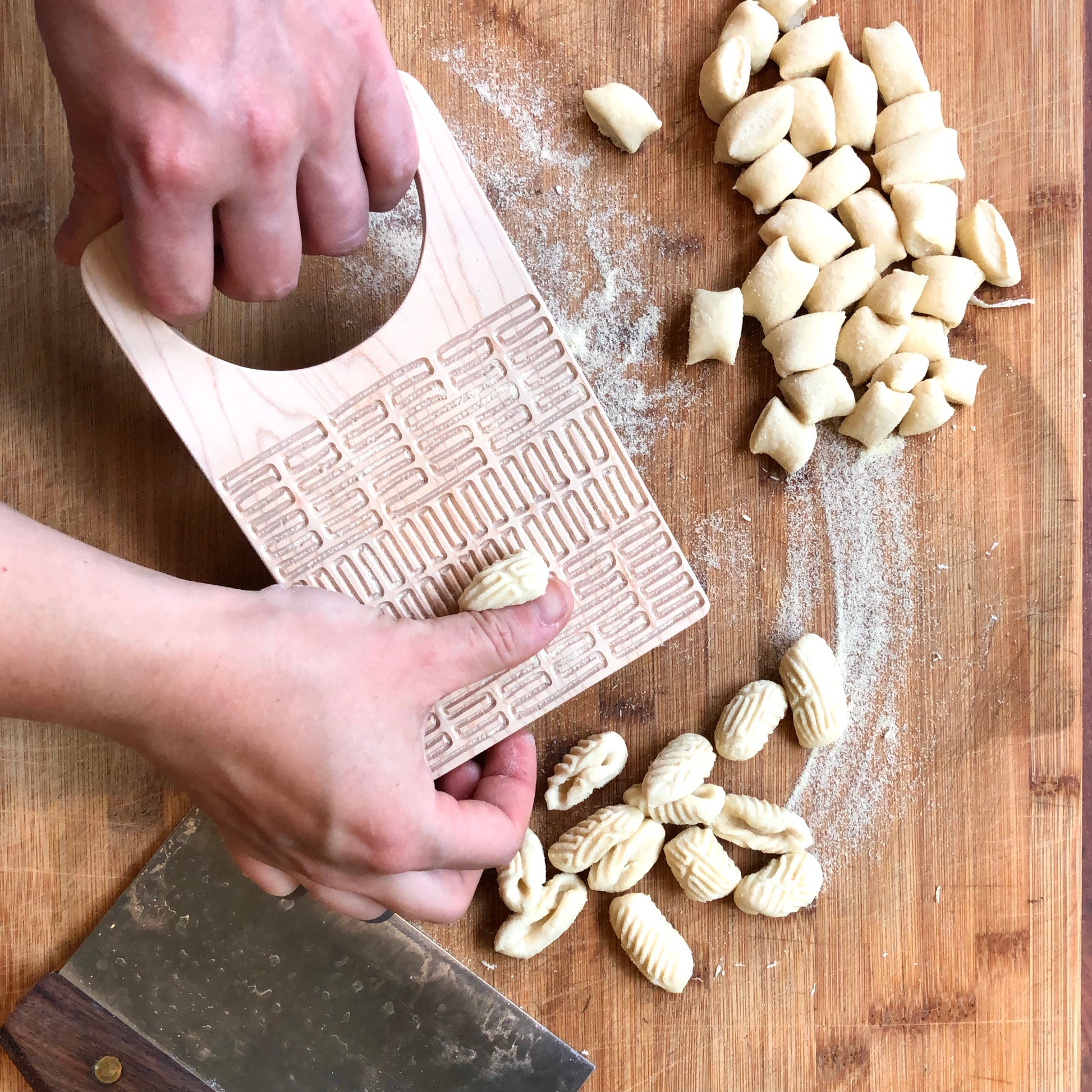 Homamade Pasta board cavatelli, maze